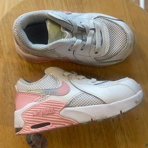 Size 6C toddler air max